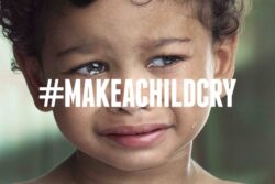 Lire la suite à propos de l’article #MakeAChildCry : analyse de la campagne de sensibilisation dérangeante de Médecins du Monde