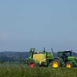 Lire la suite à propos de l’article Initiative populaire contre les pesticides : l’interview-témoignage